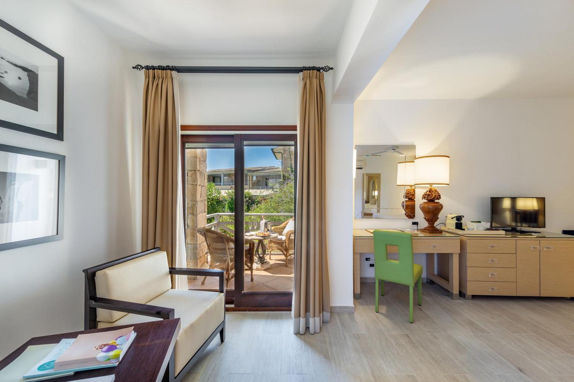 Hotel & Des Pecheurs 4*